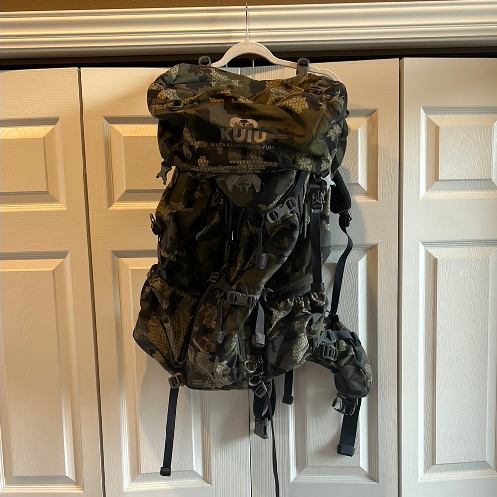 Pro 7800 Kuiu Camo Backpack - image 1